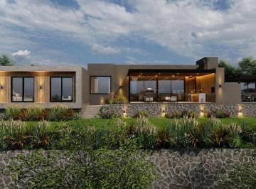 Casa · 255m² · 6 Ambientes · 2 Cocheras · Casa a Estrenar en Estancia Q2 – 1 Planta, Lote Alto con Vista – 1700 m²