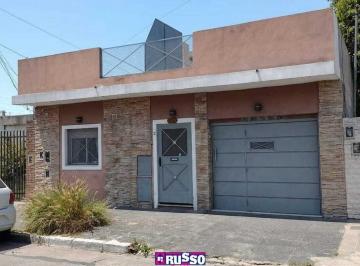 RUS-RUS-11048_2 · Venta Casa 4 Ambientes + Departamento 2 Ambientes San Justo, La Matanza
