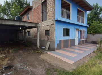 Casa · 222m² · 5 Ambientes · Casa en Barrio San Lorenzo