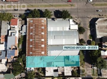 Bodega-Galpón · 450m² · 3 Ambientes · Venta Amplio Galpon Segui y Avellaneda - Bella Vista