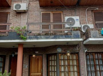 Casa de 4 ambientes, Morón · Triplex en Venta, Cinco Ambientes, Cochera y Parrila, Morón