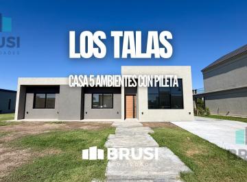 Casa · 238m² · 6 Ambientes · 1 Cochera · Casa en Venta en El Barrio Privado Los Talas, Canning - 6 Ambientes con Pileta