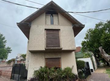 Casa · 150m² · 4 Ambientes · 3 Cocheras · Casa 4 Ambientes en Venta - Quilmes Oeste
