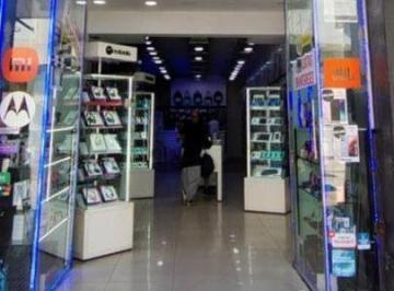 Local comercial · 180m² · Local Sobre Peatonal Laprida - Lomas de Zamora Oeste