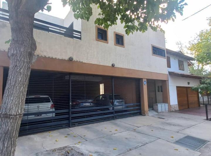 Departamento · 70m² · 6 Ambientes · 1 Cochera