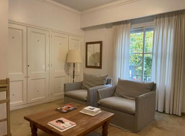 Departamento de 4 ambientes, Recoleta · Av Alvear, Alq. con Muebles, Elegante y Amplio Departamento en Edificio de Categoría.