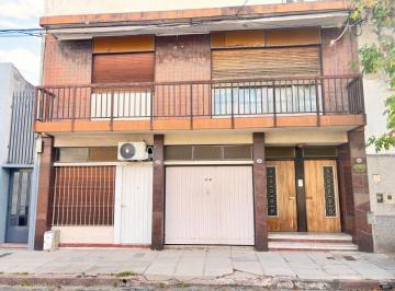 PH de 3 ambientes, Villa General Mitre · Depto. Tipo Casa de 3 Ambientes con Gran Terraza