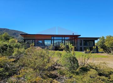Casa · 595m² · 6 Ambientes · 2 Cocheras · Casa en Arelauquen Golf - Bariloche