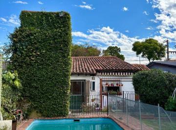 Casa · 383m² · 5 Ambientes · 2 Cocheras · Casa en Punta Chica