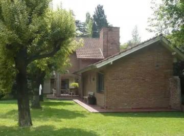Casa de 6 ambientes, Ituzaingó · Casa 6 Ambientes en Parque Leloir