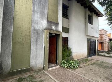 Casa · 171m² · 7 Ambientes · 1 Cochera · Venta | B° Res. Velez Sarsfield | Casa de 3 Dor | 171 m² Cub | Apta Credito C/planos.
