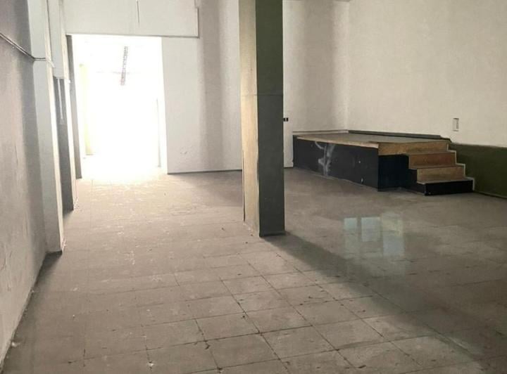 Local comercial · 231m² · 3 Cocheras