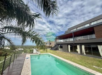 Casa · 500m² · 10 Ambientes · 4 Cocheras · Lote Alto - Excelente Vista - 5 Dorm. - Amplio Quincho