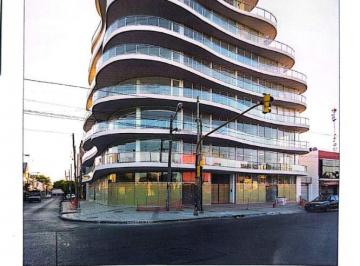Local comercial de 1 ambiente, Florencio Varela · Alquiler de Local Pleno Cruce de Varela