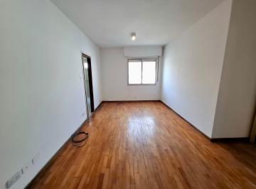 Departamento · 62m² · 4 Ambientes · Departamento 4 Ambientes! Muy Luminoso!