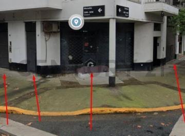 Local comercial · 93m² · 1 Cochera · Local Comercial en Alquiler en Excelente Zona Pleno Villa Devoto