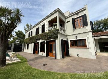Casa · 480m² · 8 Ambientes · 5 Cocheras · Casa en Venta de 6 Ambientes en Vicente López