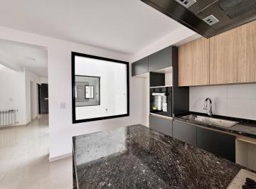 Casa · 160m² · 5 Ambientes · 2 Cocheras · Casa en Docta Boulevard