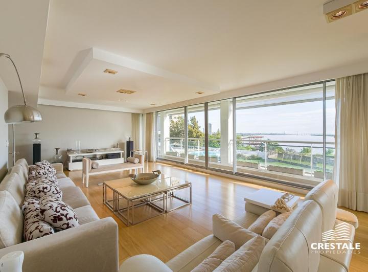 Departamento · 241m² · 4 Ambientes · 4 Cocheras