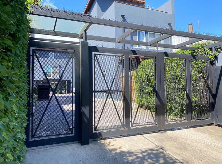 Casa · 150m² · 4 Ambientes · 1 Cochera