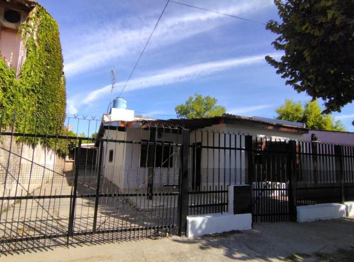 Casa · 235m² · 4 Ambientes · 3 Cocheras