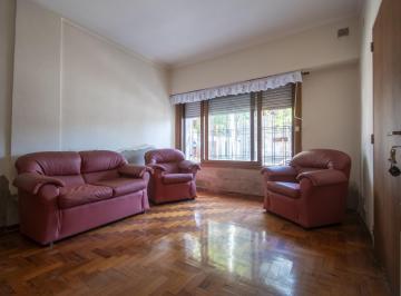 PH · 153m² · 4 Ambientes · 1 Cochera · Venta PH 4 Ambientes Apto Credito Cochera Frente Luminoso Sin Expensas!
