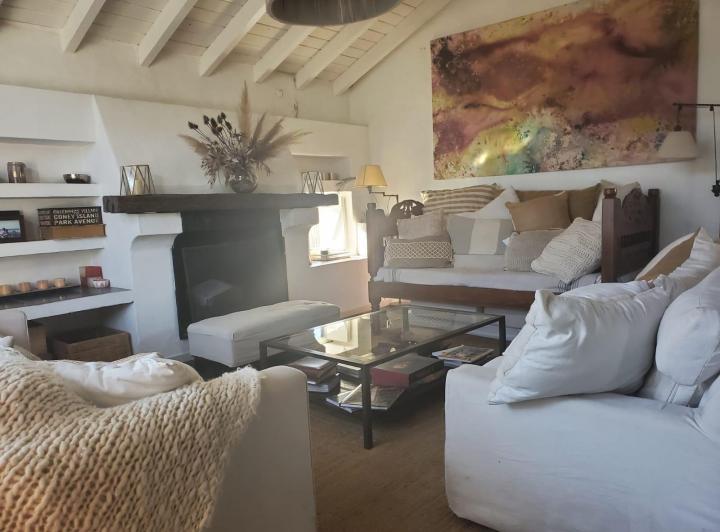 Casa · 220m² · 5 Ambientes · 2 Cocheras