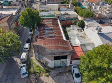 Bodega-Galpón · 227m² · 1 Ambiente · Galpón en Venta Barrio España y Hospitales Amplio 10 m Frente 22 m Fondo Ideal Inversión