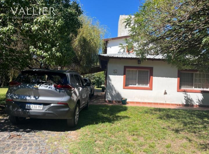 Casa · 184m² · 5 Ambientes · 1 Cochera