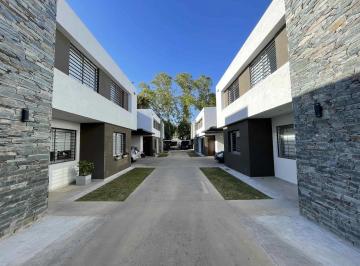 Casa de 4 ambientes, Córdoba · Casa con 200 m² de Terreno y 3 Dorm. en Alquiler en Argüello