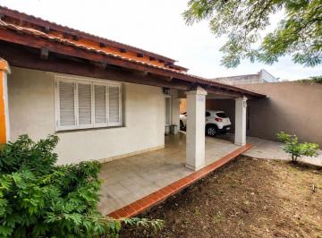 Casa de 3 ambientes, Moreno · Oportunidad: Chalet a m de Av Mitre