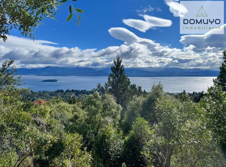 Terreno · 956m²