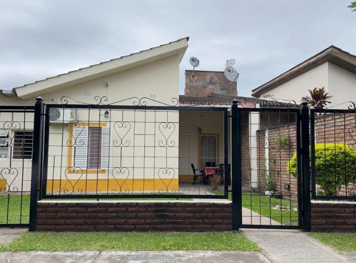 Casa · 75m² · 4 Ambientes · 1 Cochera