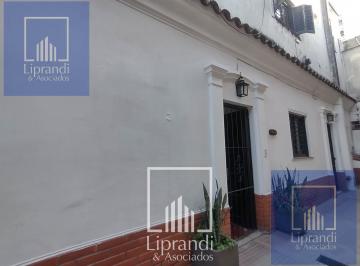 PH · 130m² · 6 Ambientes · PH en Alquiler