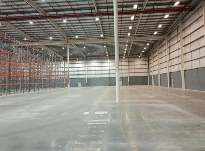 Bodega-Galpón · 6200m² · 9 Ambientes