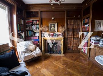 Departamento de 8 ambientes, Recoleta · Elegante Depto con Terraza Interna y Cochera