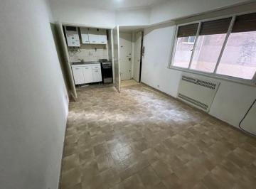 Departamento de 1 ambiente, San Cristobal · Monoambiente Muy Pequeño, a Pasos Av Rivadavia!