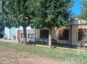 Quinta vacacional · 480m² · 8 Ambientes · 4 Cocheras · Casa en Venta, 1,5 Ha 2 Viviendas, Tinglado, Quincho, Garaje 4 Autos, Zona Productiva. La Plata