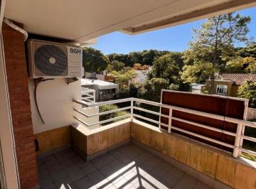 Departamento de 5 ambientes, San Isidro · Excelente Depto 4 Dorm. Super Luminoso.
