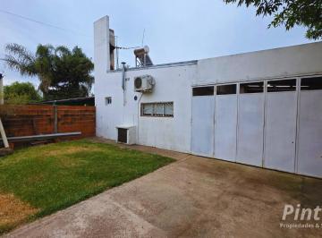 Casa · 90m² · 6 Ambientes · 1 Cochera · Dos Casas Sobre Calle Los Naranjos, Ideal Para Renta. Oportunidad. San Jose.