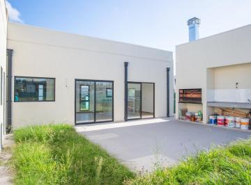 Casa · 174m² · 5 Ambientes · 2 Cocheras · Venta de Casa 5 Ambientes a Estrenar en Prados del Oeste 1 - B, Casa Lote 235, Moreno