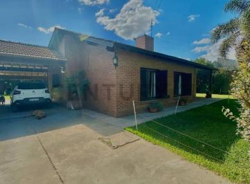Casa · 133m² · 6 Ambientes · 1 Cochera · Venta de Casa con Terreno de 1300 m². Gral. Las Heras Prov. de Buenos Aires.