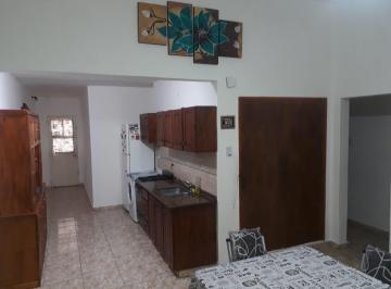 Casa · 170m² · 3 Ambientes · 2 Cocheras · Casa en Venta 3 Dorm., Escritura