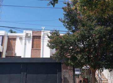 PH · 110m² · 2 Ambientes · Casa en Venta, Barrio Maipú II Sección