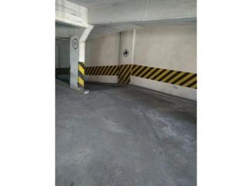 Casa · 1m² · Vendo Cochera