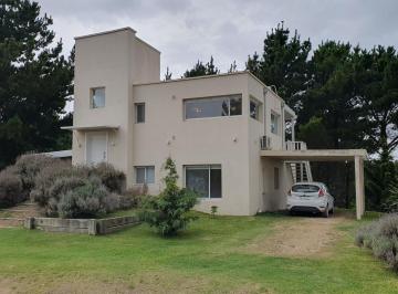 Casa · 240m² · 5 Ambientes · Casa en Venta - 4 Dorm. 4 Baños - Pinamar