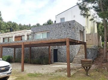 Casa · 1100m² · 5 Ambientes · Casa en Venta - 4 Dorm. 6 Baños - Pinamar
