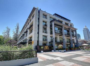 Oficina comercial · 91m² · 1 Cochera · Oficina en Alquiler con Buena Luz y en Muy Buen Estado. Cochera Fija