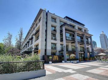 Oficina comercial · 91m² · 1 Cochera · Oficina en Alquiler con Buena Luz y en Muy Buen Estado. Cochera Fija