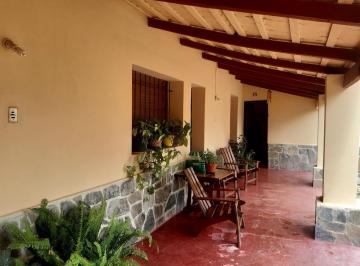 Casa · 290m² · 6 Ambientes · Venta de Casa en Piedra Pintada, Traslasierra!